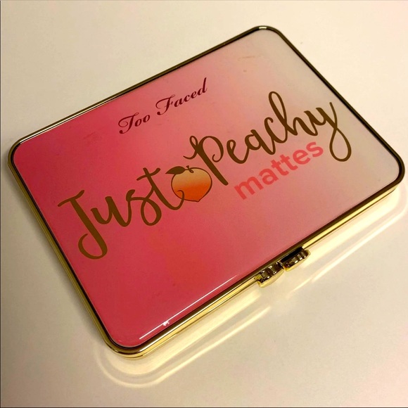 Too faced Just Peachy Mattes eyeshadow palette - Picture 3 of 4